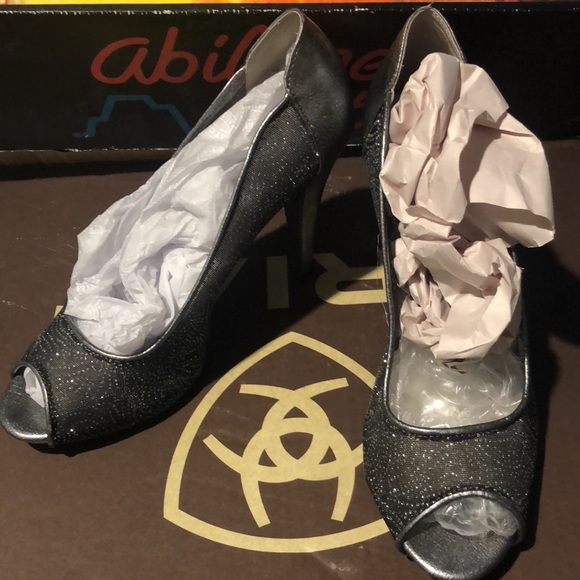 style and Co. size 6 1/2 only worn once silver glitter heels. - Picture 11 of 12